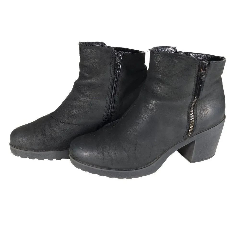Vagabond Women's Grace 41 US10-10,5 Black Nubuck Lug Heel Chelsea Boots Booties